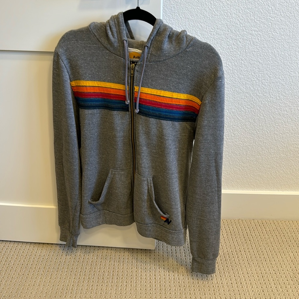 Aviator Nation sweatshirt in great condition! Light great color size medium.